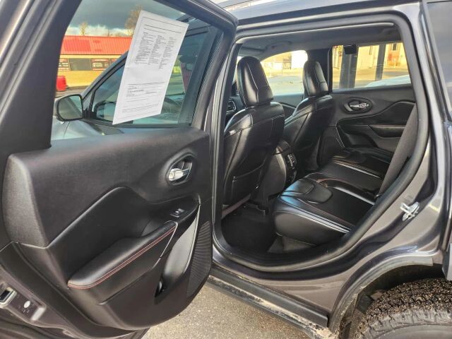 2019 Jeep Cherokee in Wadena, MN 56482 - 18069335 10