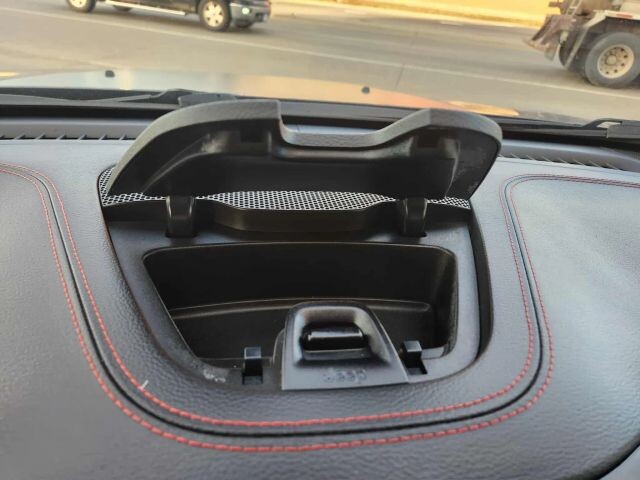 2019 Jeep Cherokee in Wadena, MN 56482 - 18069335 14