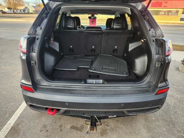 2019 Jeep Cherokee in Wadena, MN 56482 - 18069335 7