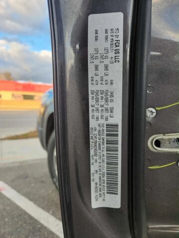 2019 Jeep Cherokee in Wadena, MN 56482 - 18069335 11