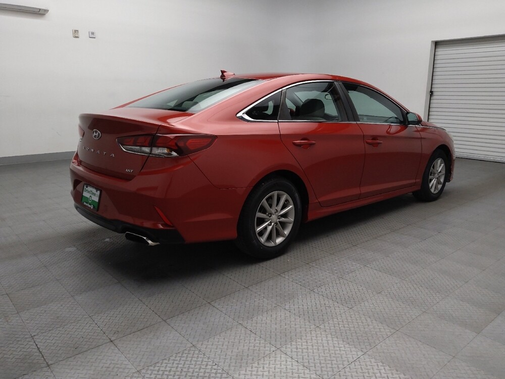 2018 Hyundai Sonata in Temple, TX 76502 - 18069365 9
