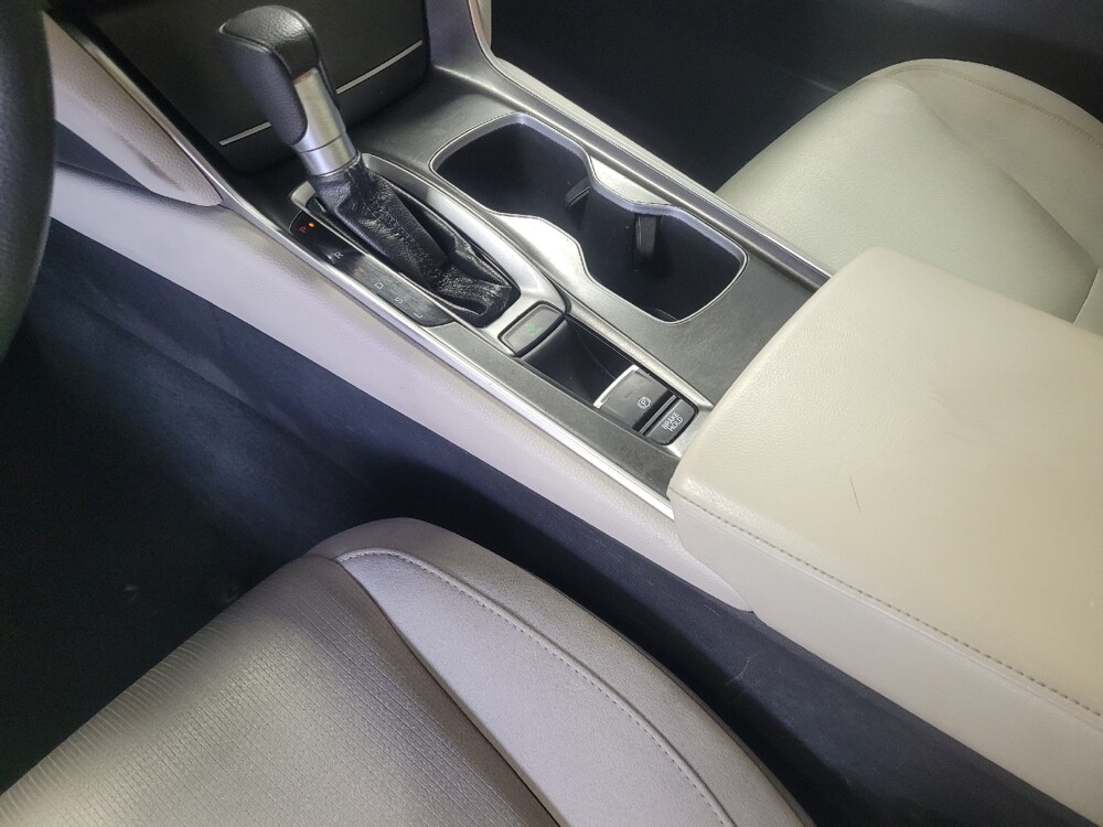 2018 Honda Accord in Morrow, GA 30260 - 18069371 26