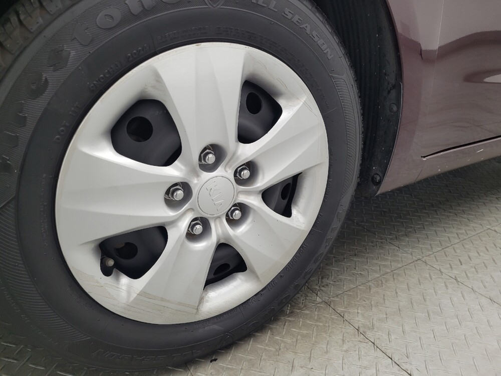 2017 Kia Forte in Kissimmee, FL 34744 - 18069454 31