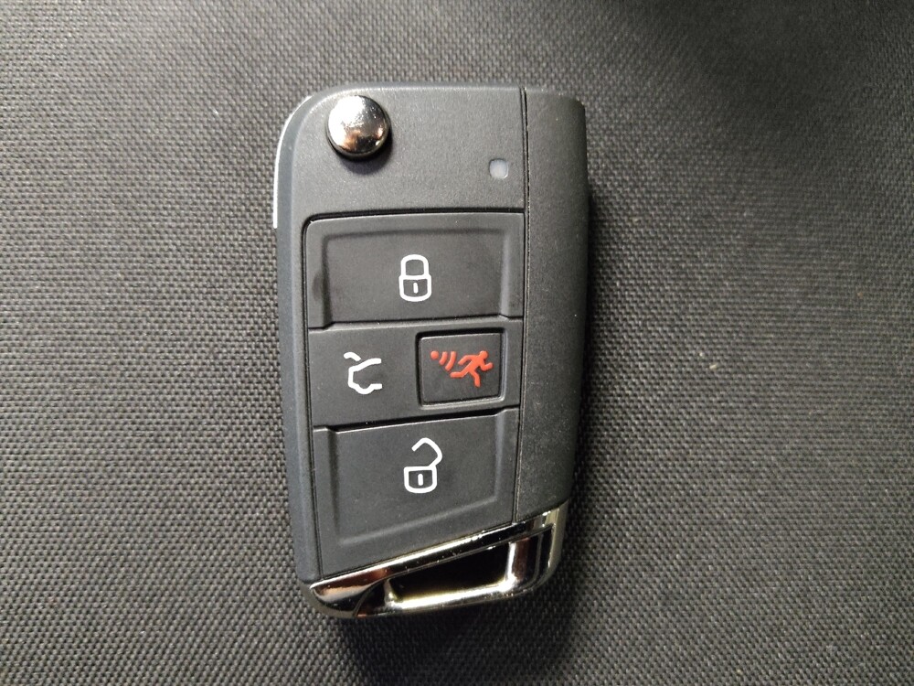 2019 Volkswagen Tiguan in Tyler, TX 75701 - 18069500 32