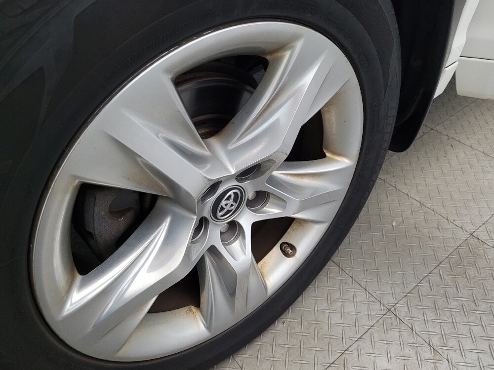 2017 Toyota Highlander in Woodbridge, VA 22191 - 18069534 31