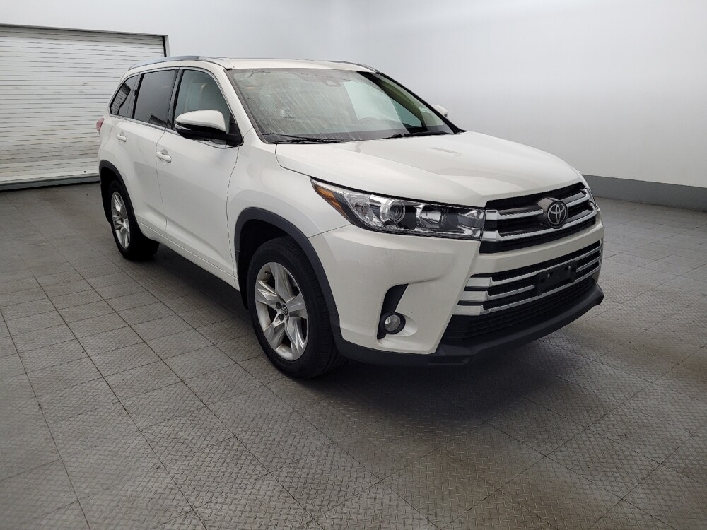 2017 Toyota Highlander in Woodbridge, VA 22191 - 18069534 13