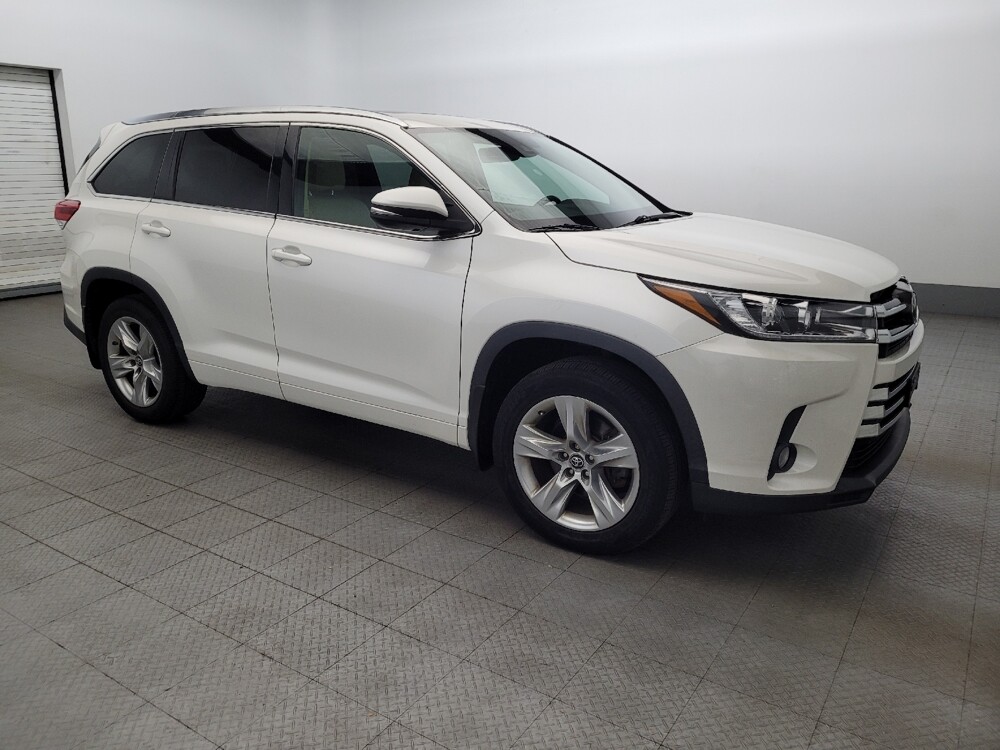 2017 Toyota Highlander in Woodbridge, VA 22191 - 18069534 11