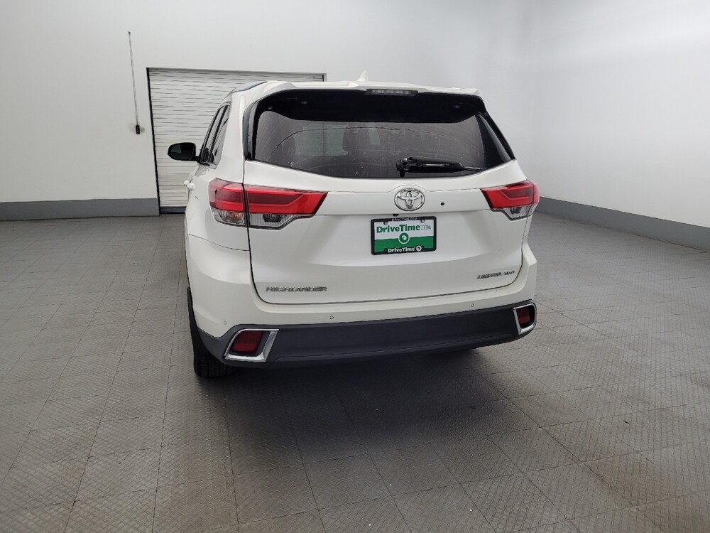 2017 Toyota Highlander in Woodbridge, VA 22191 - 18069534 6