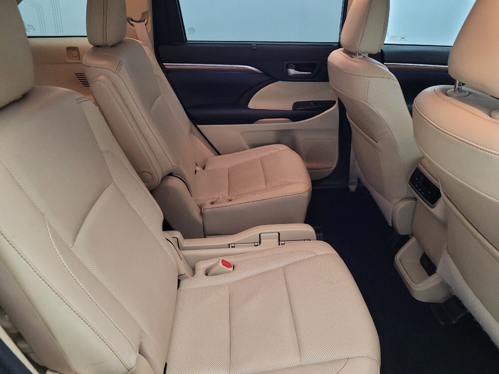 2017 Toyota Highlander in Woodbridge, VA 22191 - 18069534 19