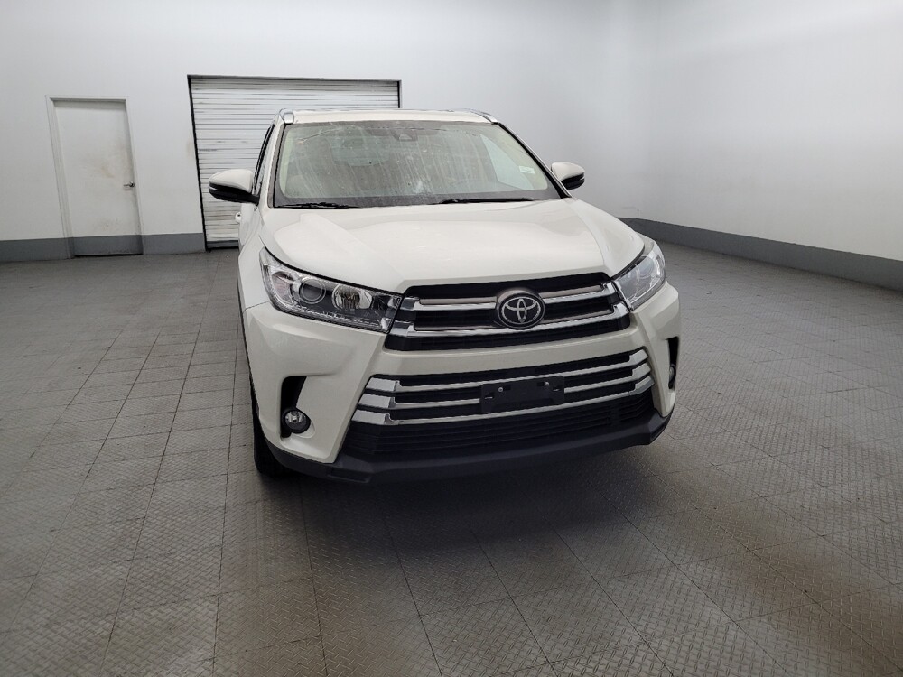 2017 Toyota Highlander in Woodbridge, VA 22191 - 18069534 14