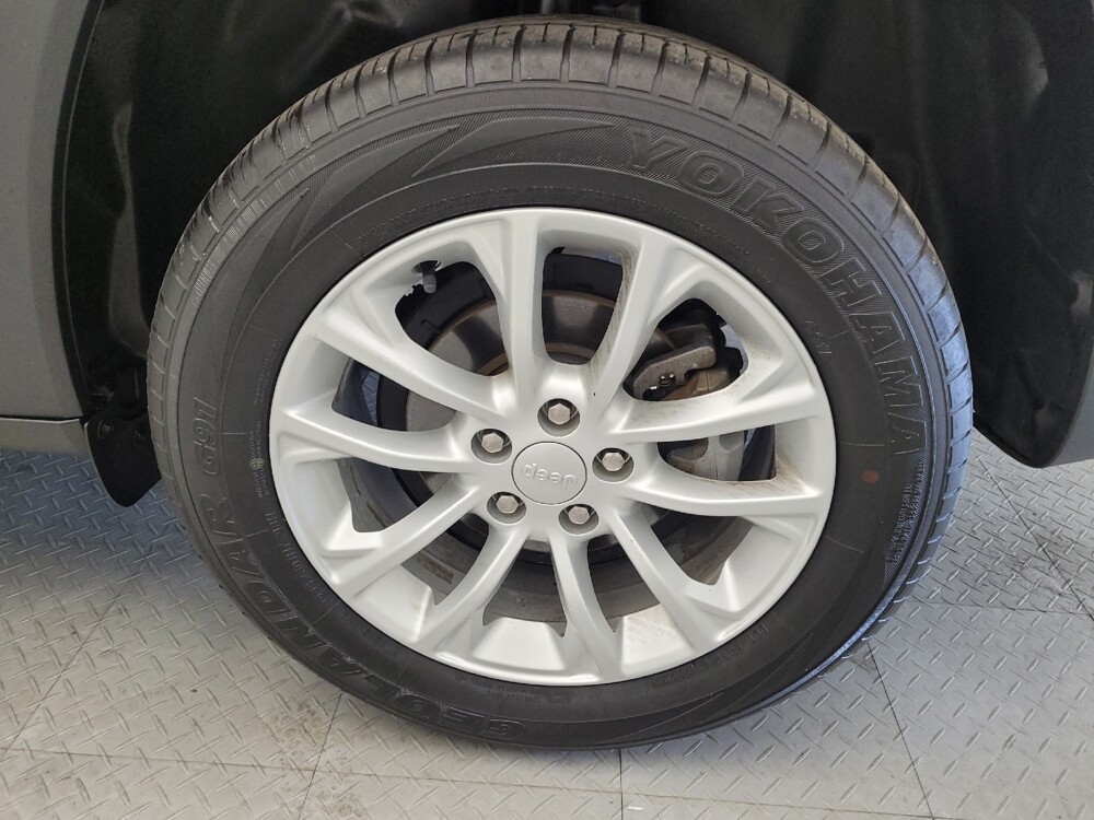 2020 Jeep Cherokee in Fairfield, OH 45014 - 18069588 31