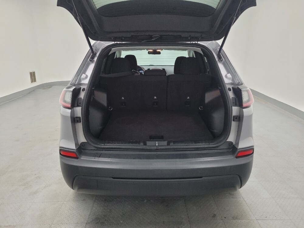 2020 Jeep Cherokee in Fairfield, OH 45014 - 18069588 29