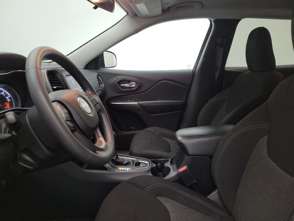 2020 Jeep Cherokee in Fairfield, OH 45014 - 18069588 17