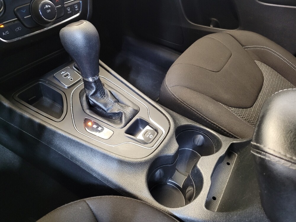 2020 Jeep Cherokee in Fairfield, OH 45014 - 18069588 26