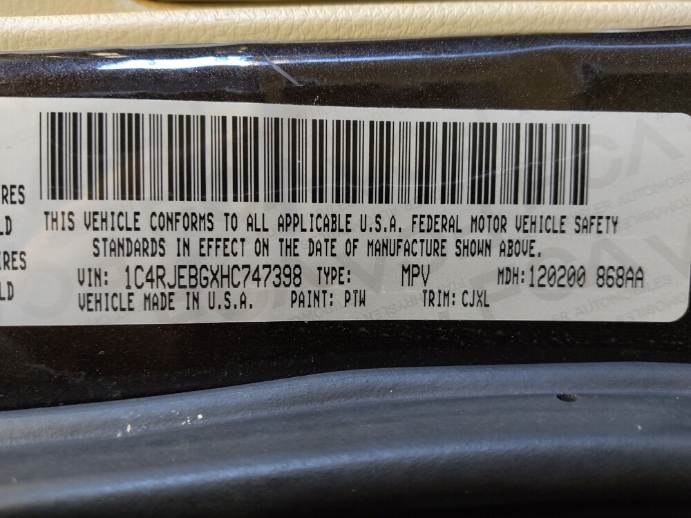 2017 Jeep Grand Cherokee in Albuquerque, NM 87123 - 18069604 33