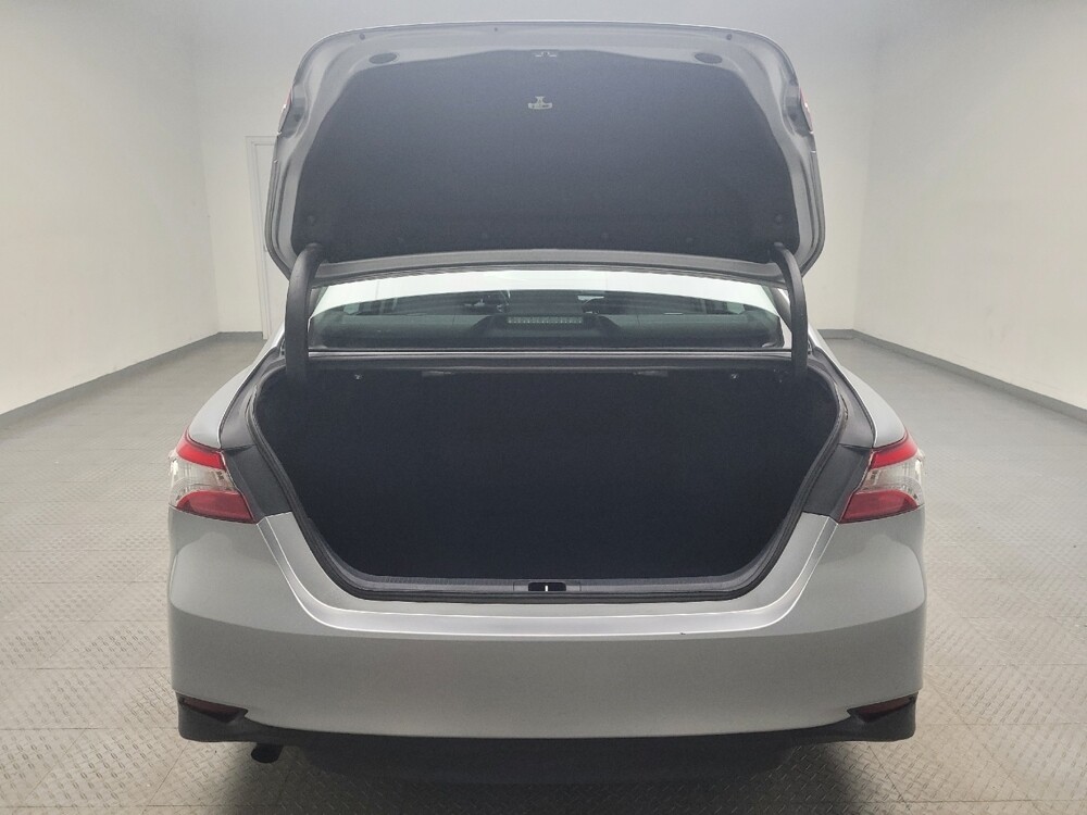 2020 Toyota Camry in Eastpointe, MI 48021 - 18069606 29