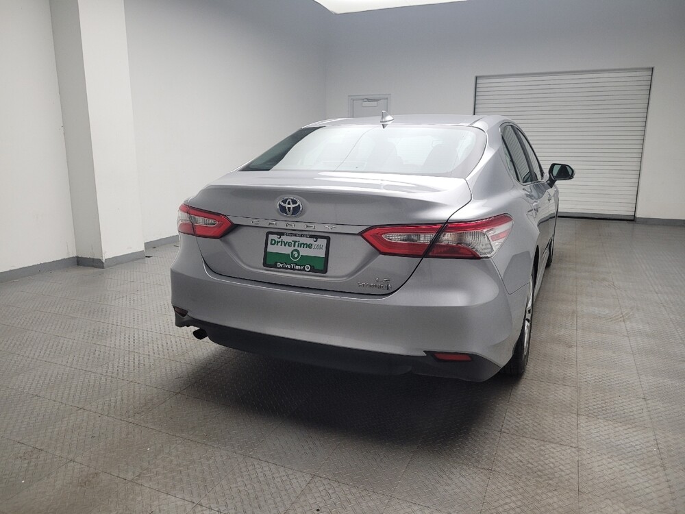 2020 Toyota Camry in Eastpointe, MI 48021 - 18069606 7