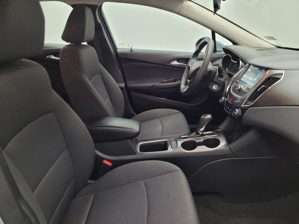 2018 Chevrolet Cruze in Lexington, KY 40509 - 18069609 21