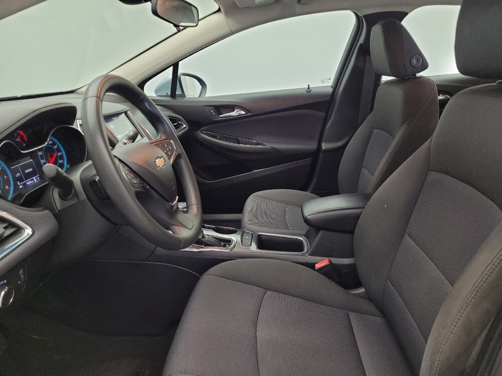 2018 Chevrolet Cruze in Lexington, KY 40509 - 18069609 17