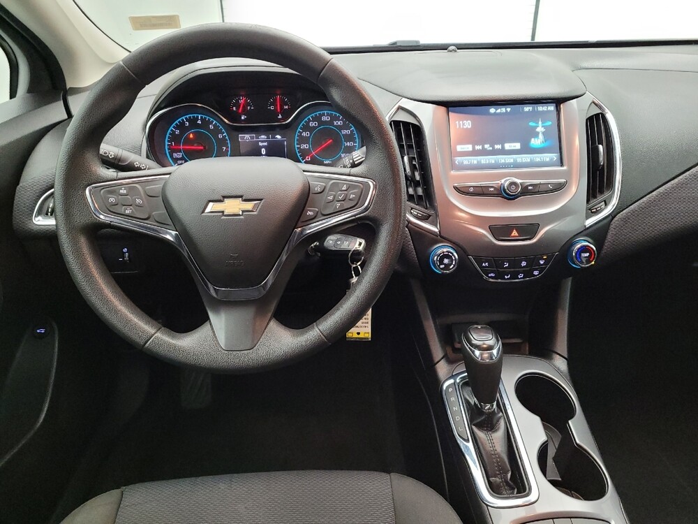2018 Chevrolet Cruze in Lexington, KY 40509 - 18069609 22