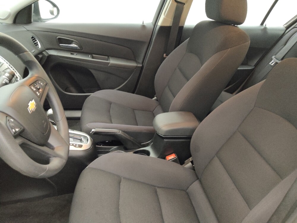 2015 Chevrolet Cruze in Tampa, FL 33612 - 18069629 17