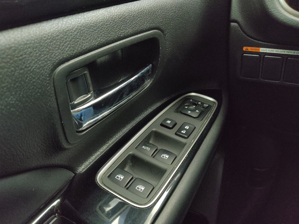 2018 Mitsubishi Outlander in Lombard, IL 60148 - 18069633 27