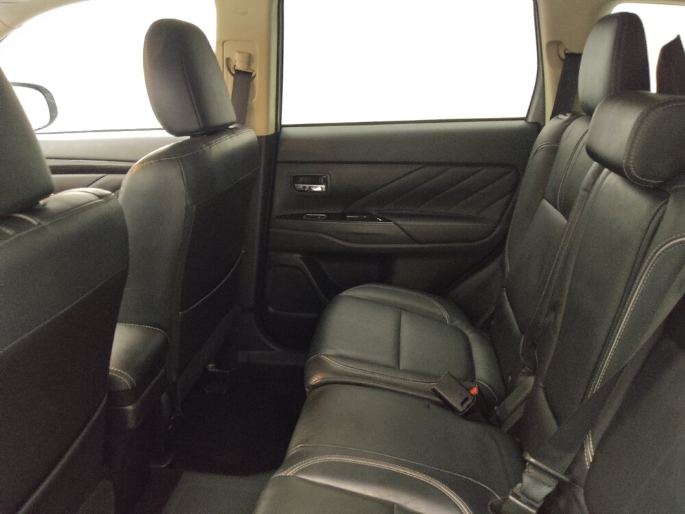 2018 Mitsubishi Outlander in Lombard, IL 60148 - 18069633 18