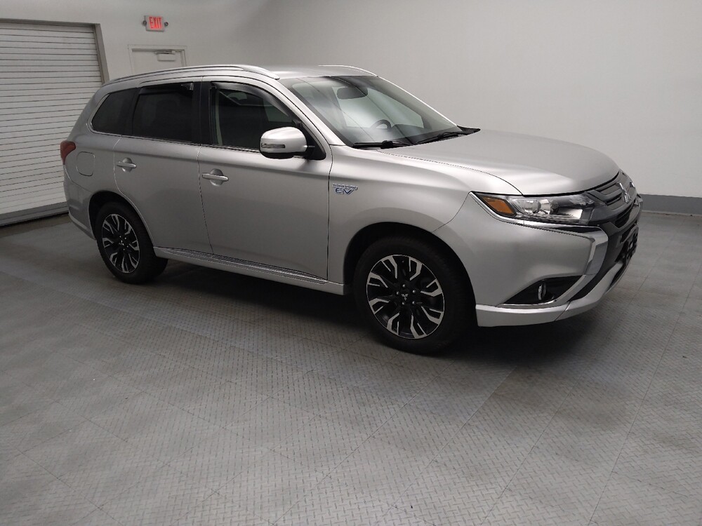 2018 Mitsubishi Outlander in Lombard, IL 60148 - 18069633 11