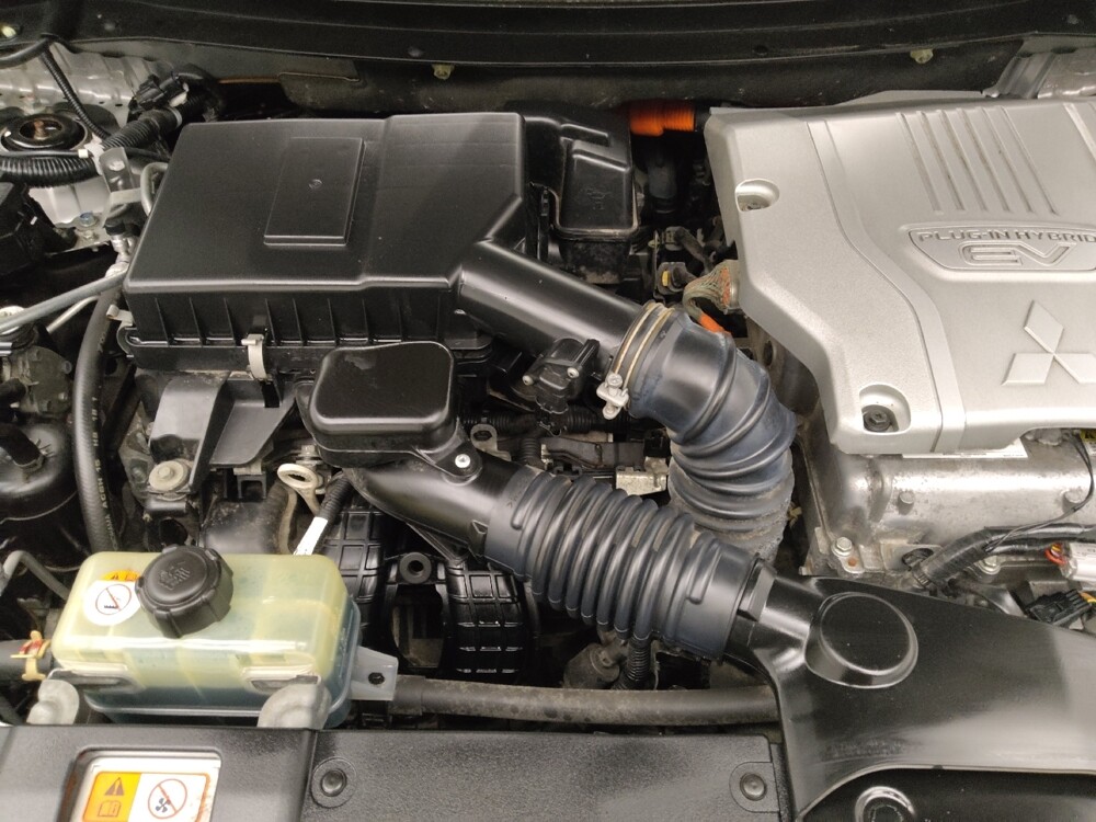 2018 Mitsubishi Outlander in Lombard, IL 60148 - 18069633 30