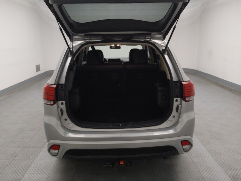 2018 Mitsubishi Outlander in Lombard, IL 60148 - 18069633 29