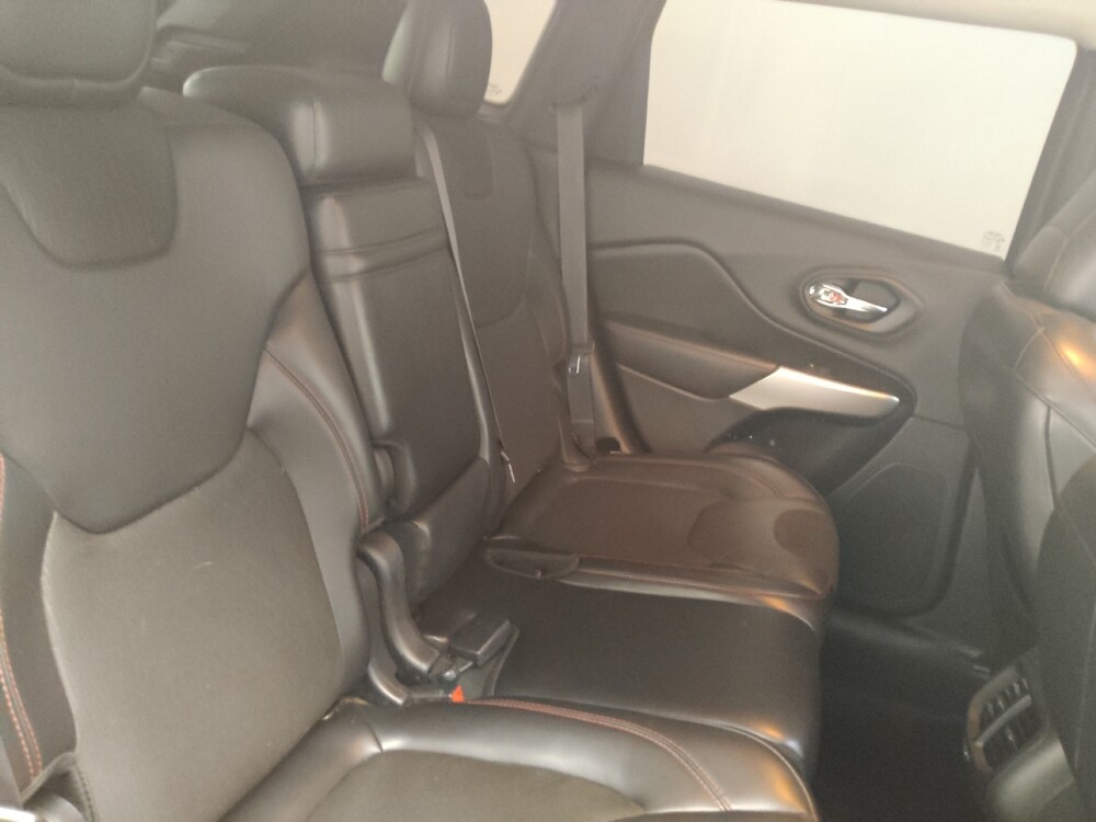 2018 Jeep Cherokee in Conyers, GA 30094 - 18069669 19