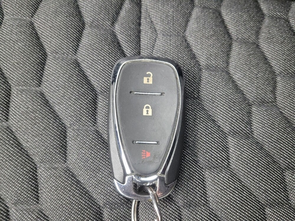 2020 Chevrolet Equinox in Highland, IN 46322 - 18069691 32