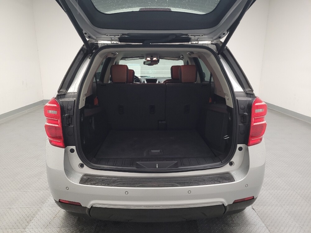 2017 Chevrolet Equinox in Bakersfield, CA 93309 - 18069752 29