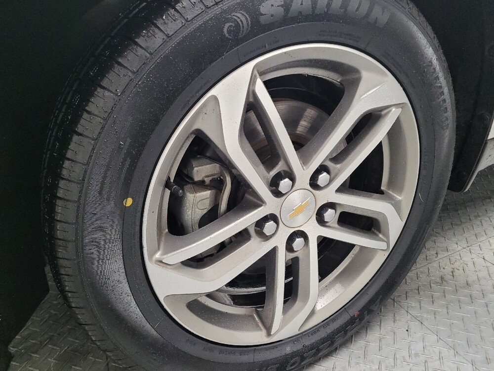 2017 Chevrolet Equinox in Bakersfield, CA 93309 - 18069752 31