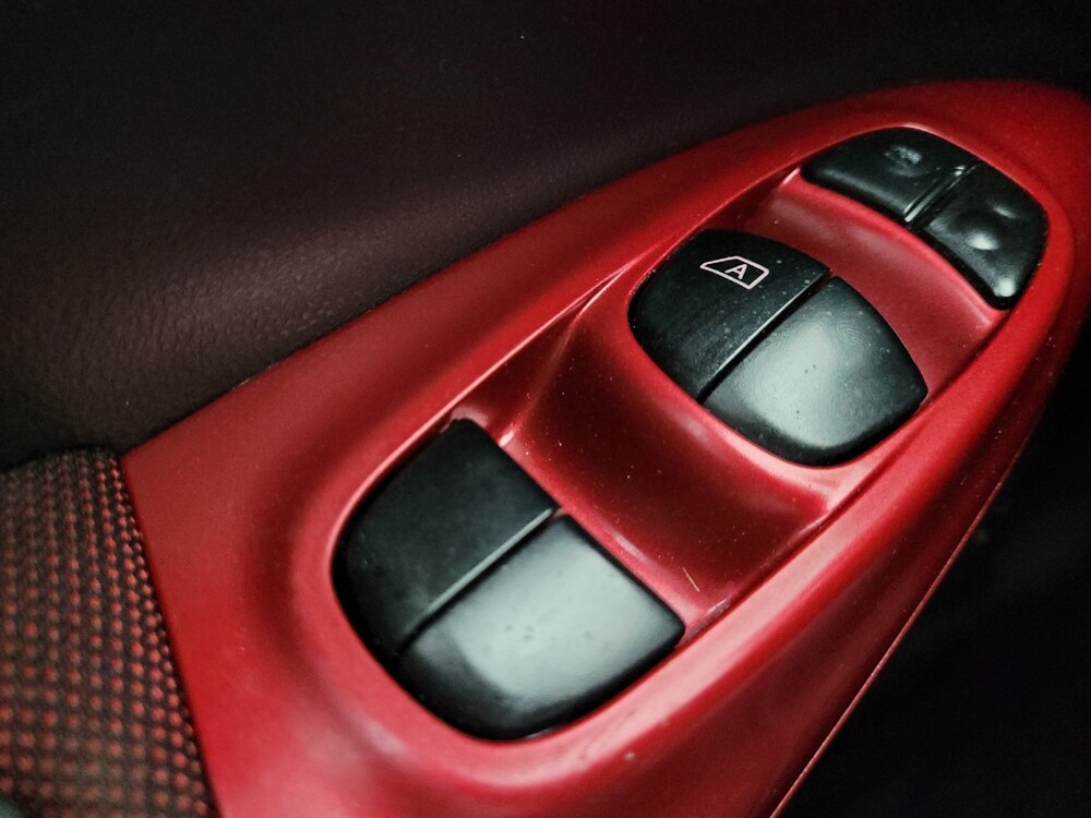 2017 Nissan Juke in Tucson, AZ 85705 - 18069755 27