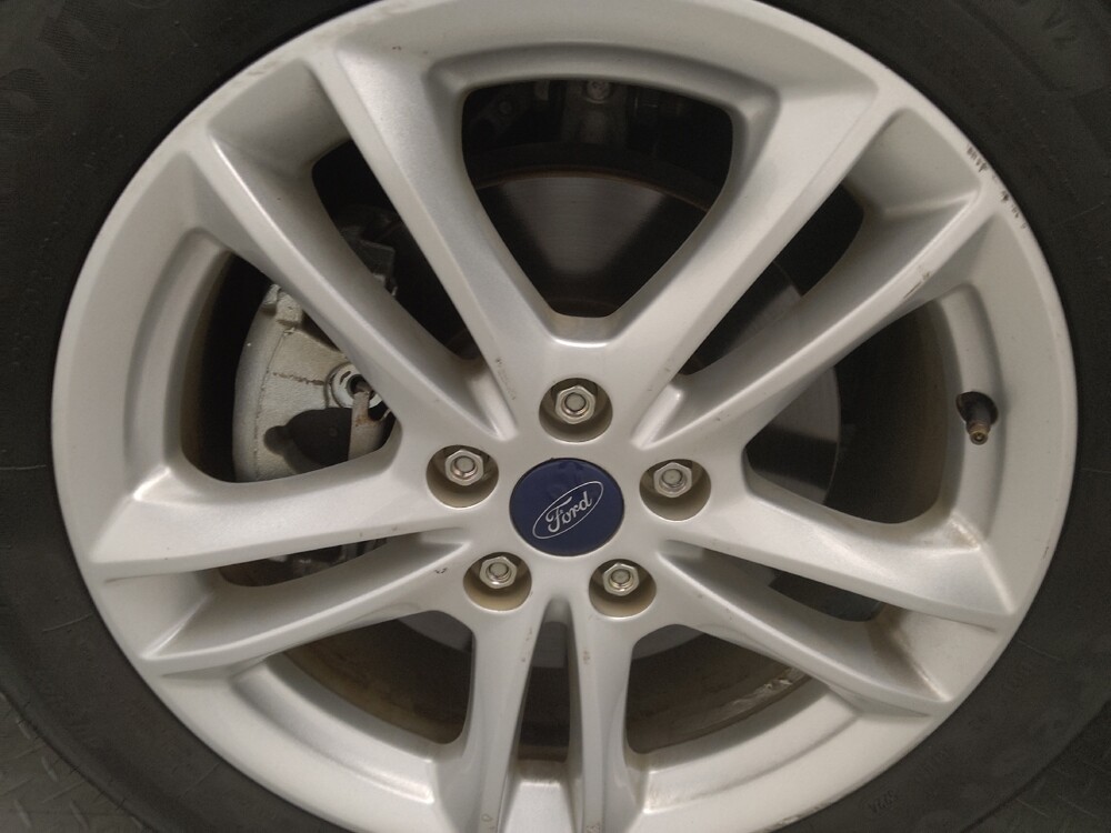 2018 Ford Fusion in Jackson, MS 39211 - 18069761 31