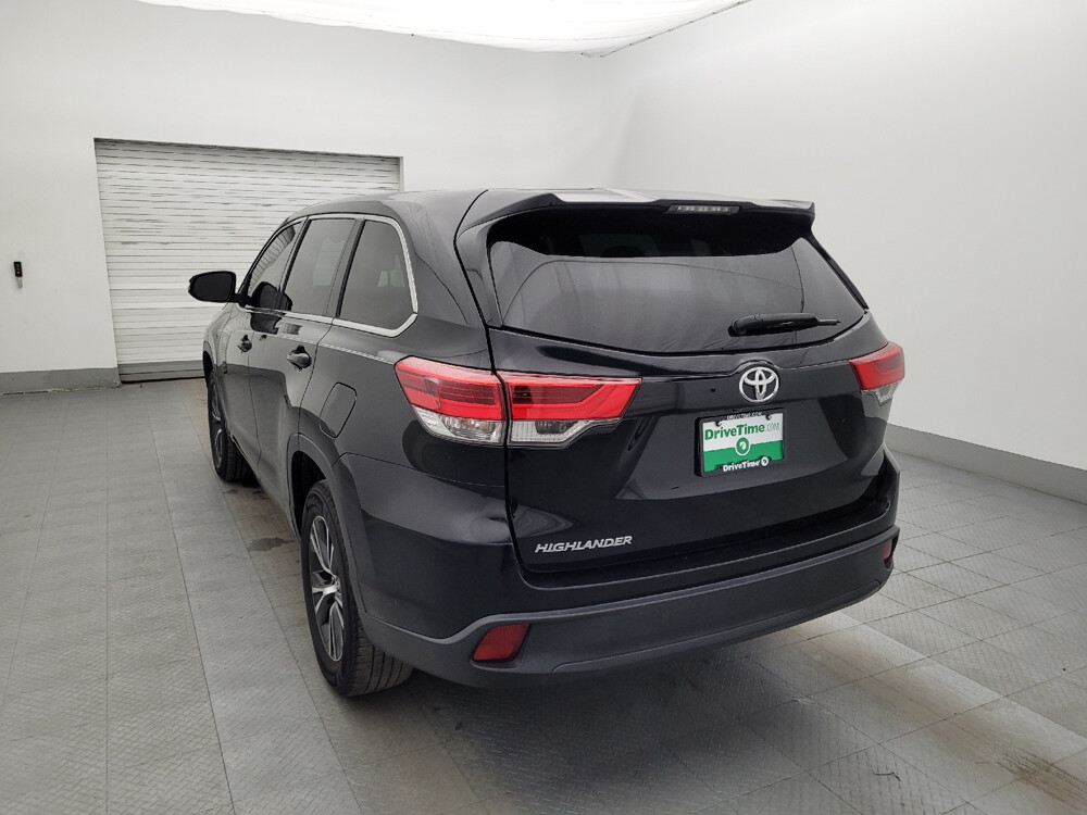2018 Toyota Highlander in Tallahassee, FL 32304 - 18069803 5
