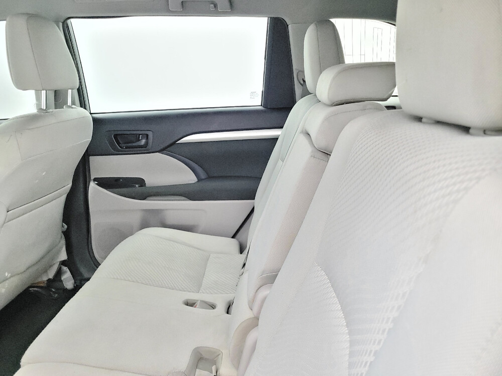 2018 Toyota Highlander in Tallahassee, FL 32304 - 18069803 18