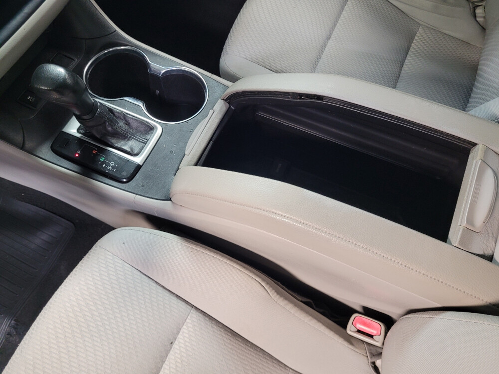 2018 Toyota Highlander in Tallahassee, FL 32304 - 18069803 26