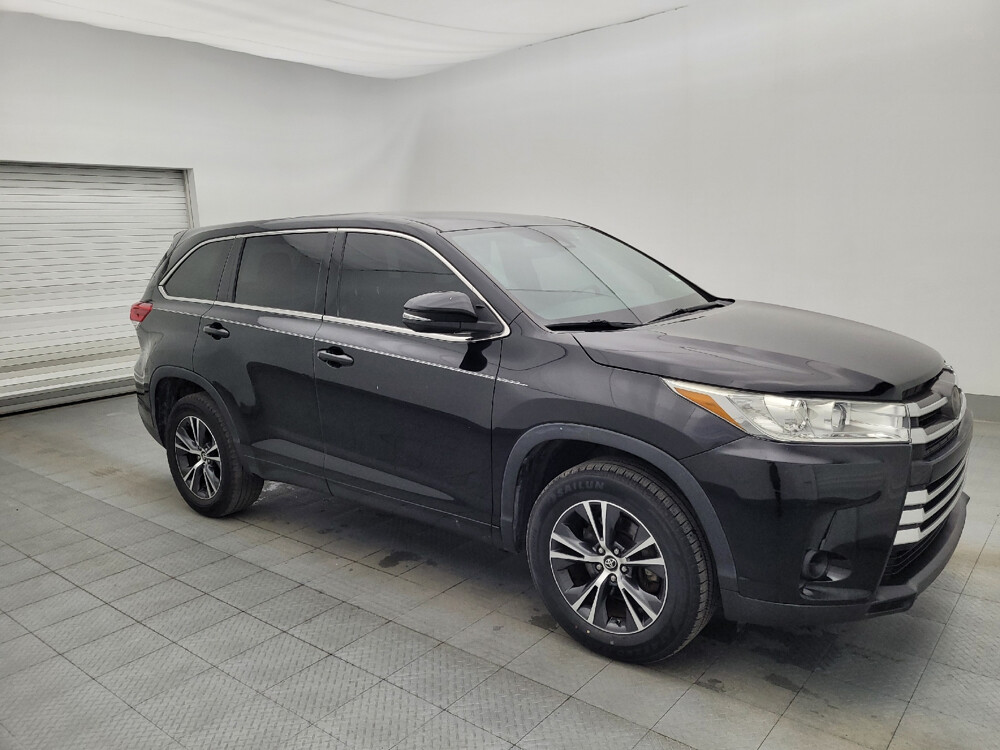 2018 Toyota Highlander in Tallahassee, FL 32304 - 18069803 11