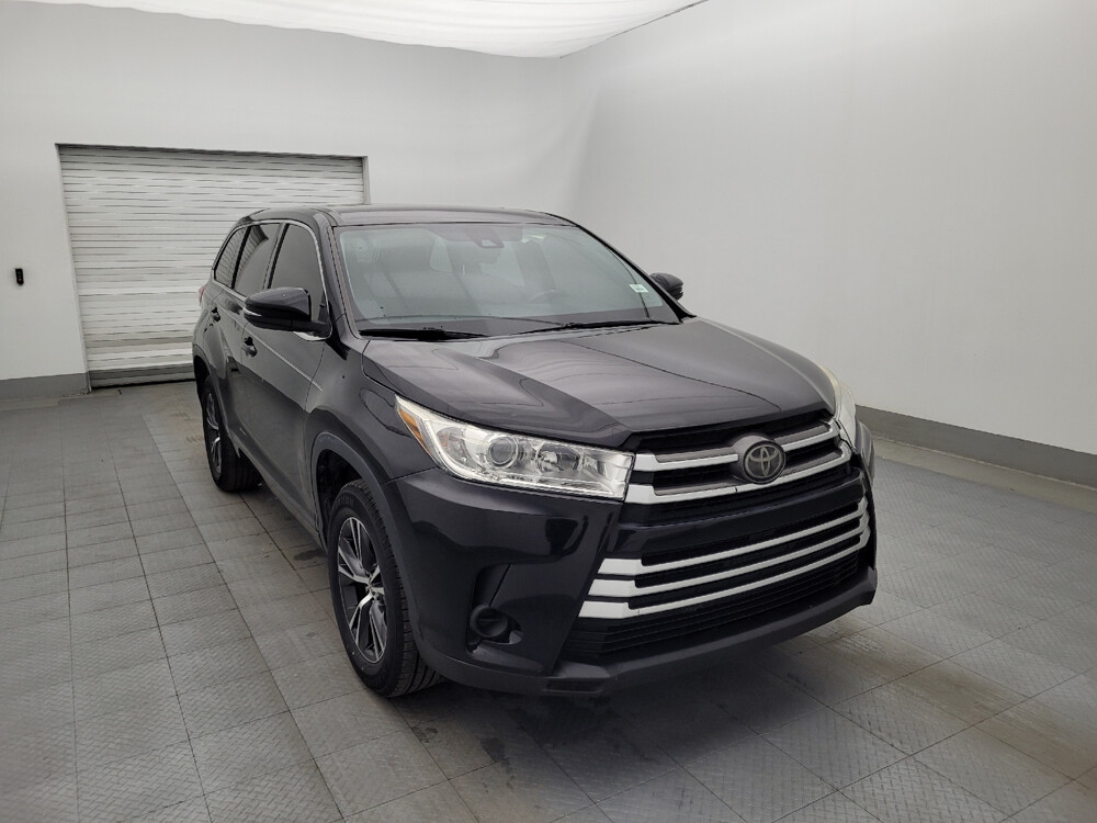 2018 Toyota Highlander in Tallahassee, FL 32304 - 18069803 13