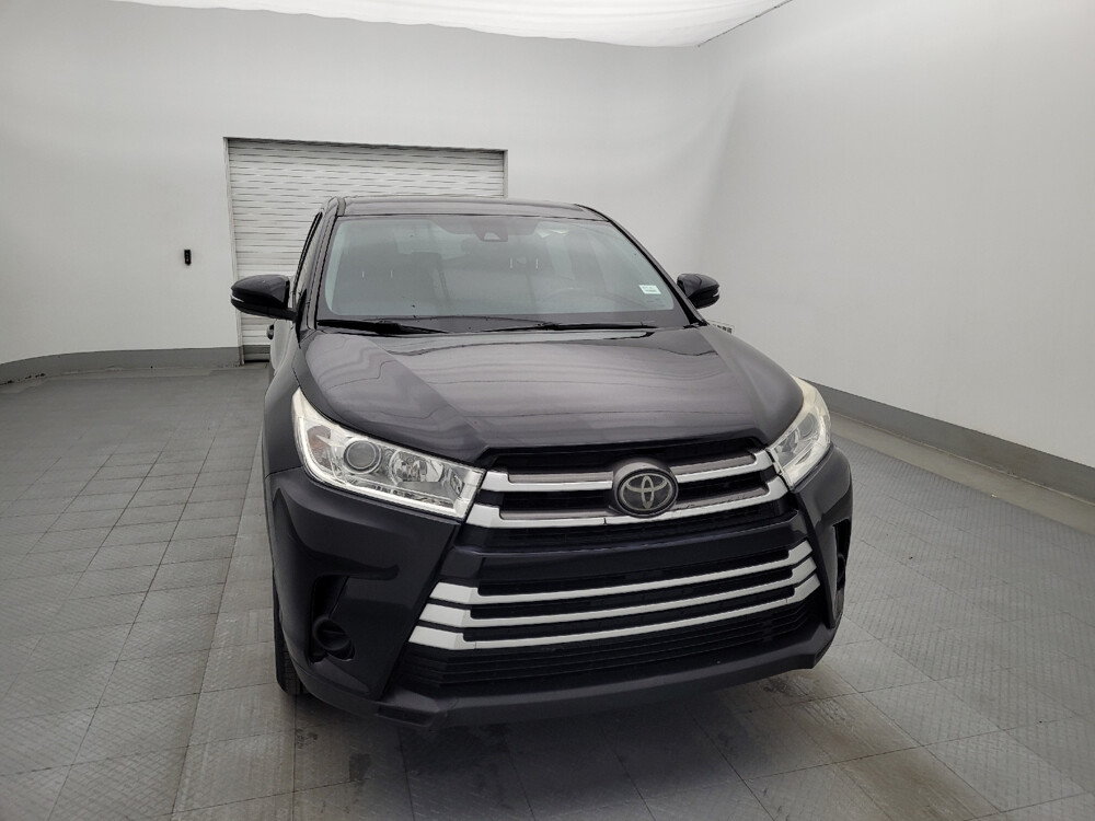2018 Toyota Highlander in Tallahassee, FL 32304 - 18069803 14