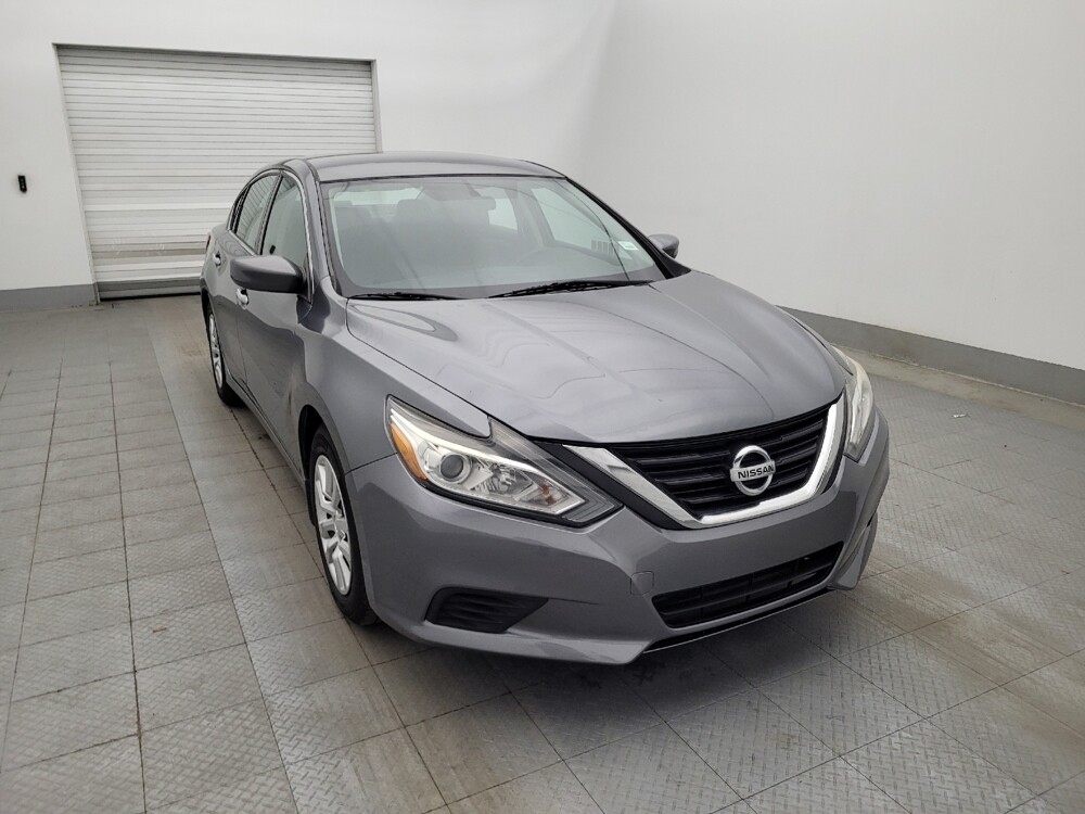 2017 Nissan Altima in Tallahassee, FL 32304 - 18069804 13