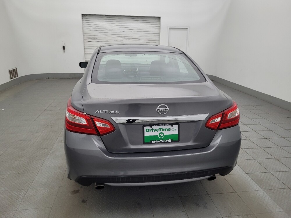 2017 Nissan Altima in Tallahassee, FL 32304 - 18069804 6