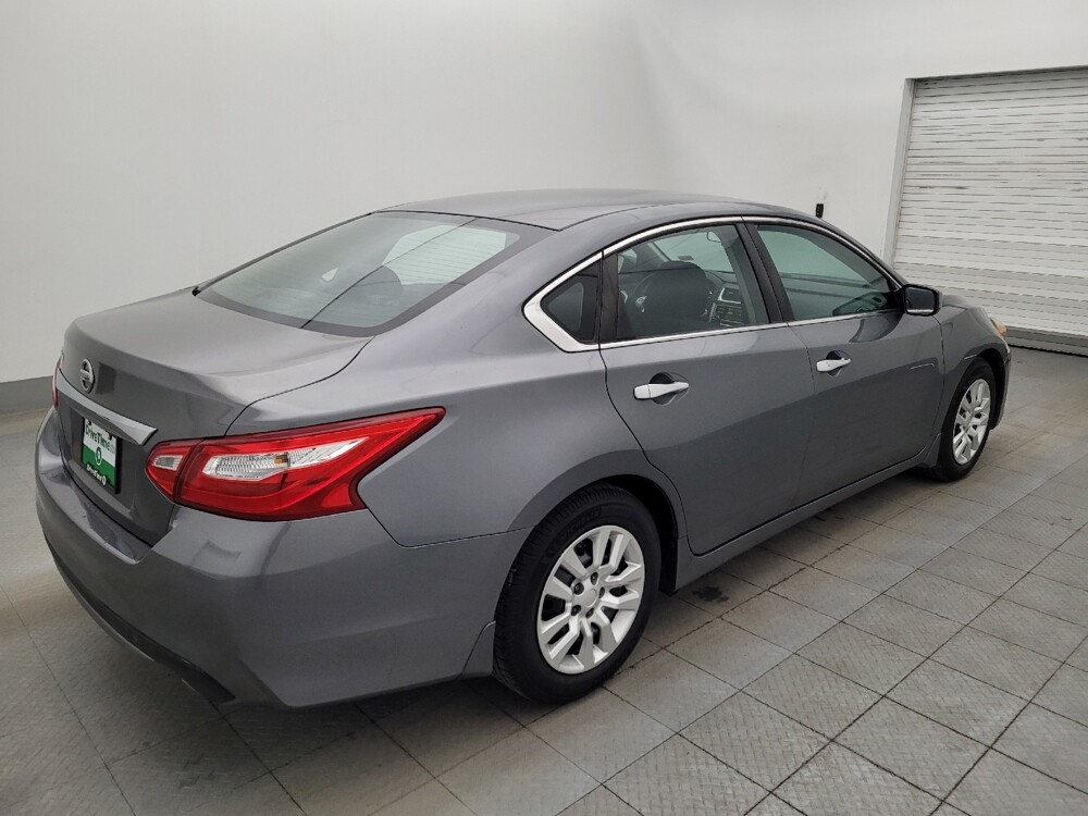 2017 Nissan Altima in Tallahassee, FL 32304 - 18069804 9