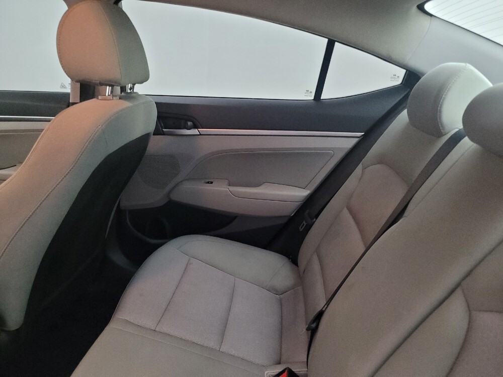 2017 Hyundai Elantra in Tallahassee, FL 32304 - 18069805 18