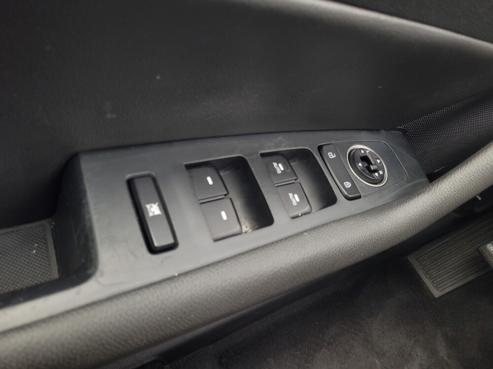 2018 Hyundai Sonata in Chattanooga, TN 37421 - 18069840 27