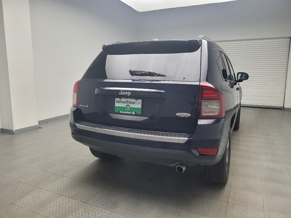 2017 Jeep Compass in Taylor, MI 48180 - 18069870 7