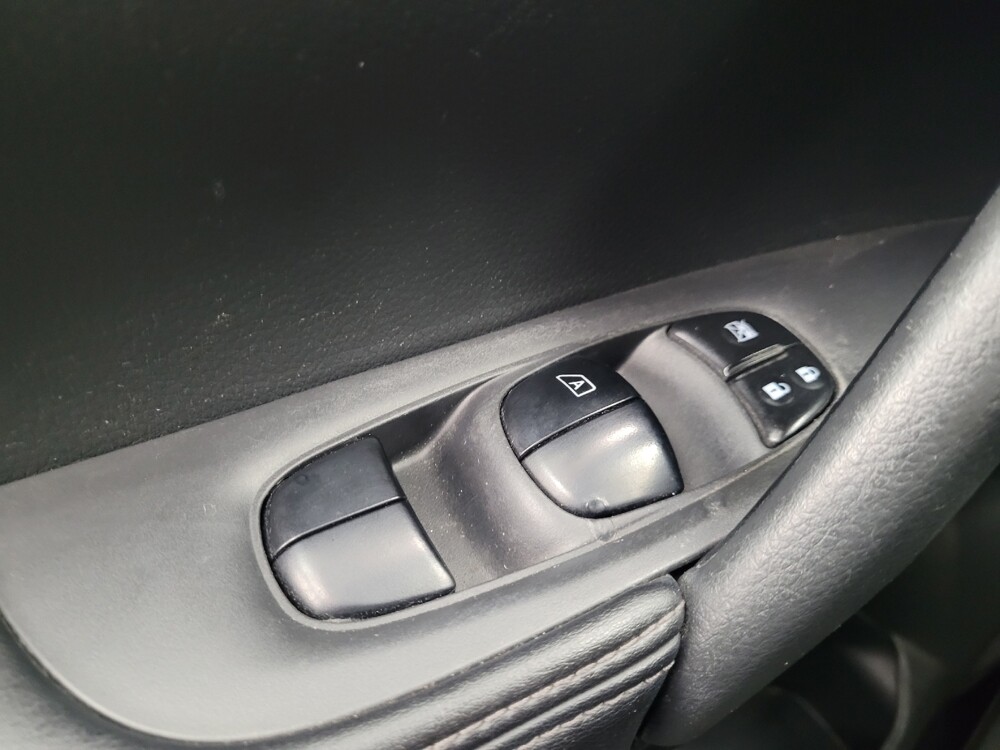 2017 Nissan Rogue in Memphis, TN 38115 - 18069872 27