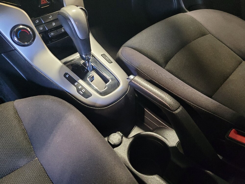 2015 Chevrolet Cruze in Pensacola, FL 32505 - 18069920 26